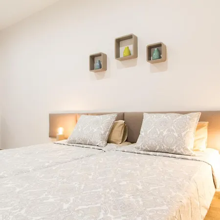 아파트 Novus Homes Sants *