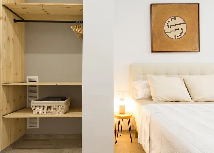 Novus Homes Sants Apartmán *